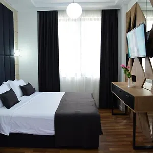 **** Hotel Comfort Albanie