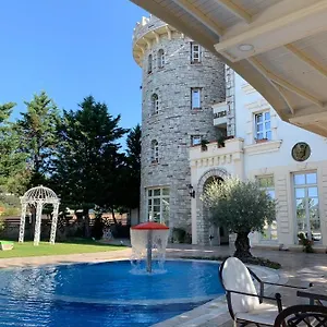 Castle Konti Vaqarr